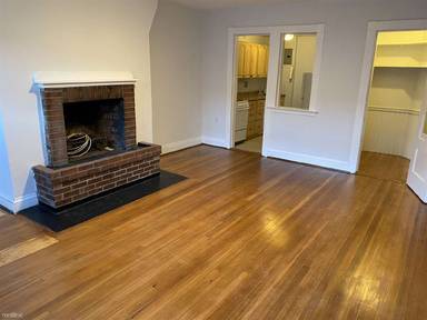 Main picture of 470 Beacon St