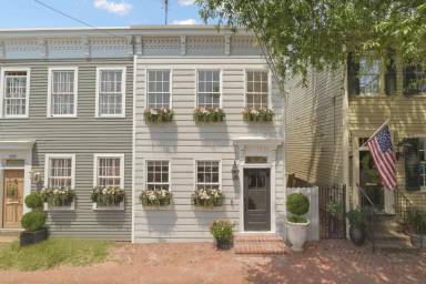 Main picture of 1217 Prince St