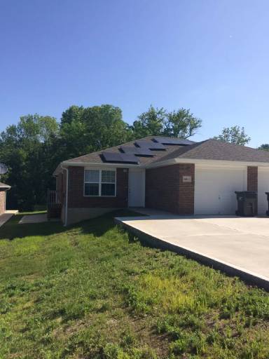 Main picture of 901-11 W Gay St