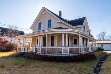 Main picture of 2327 Cranberry Hwy