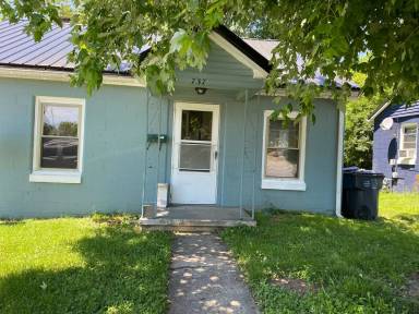 Main picture of 727 Shropshire Ave