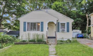 Main picture of 1012 Greenwood Ave
