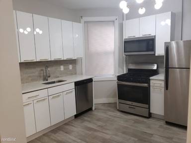 Main picture of 6615 Broadway