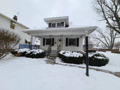 Main picture of 1160 E Calvert St