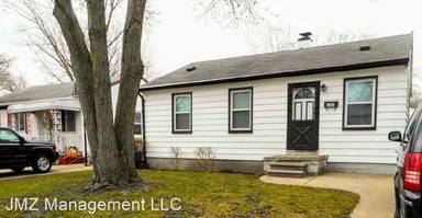 Main picture of 8014 Elm St