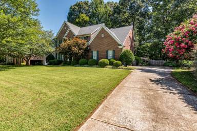 Main picture of 7111 Weddington Brook Dr