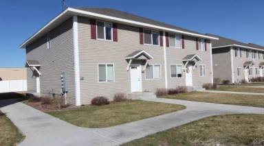 Main picture of 454 E Center St