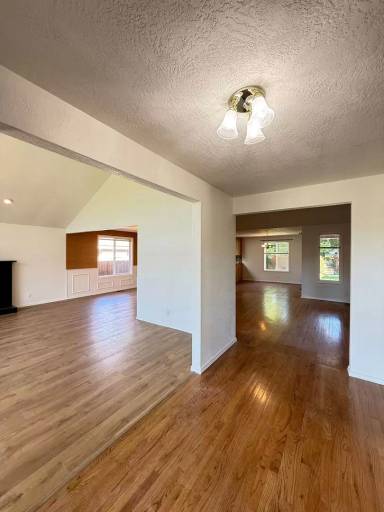 Main picture of 2491 Greenfield Ct
