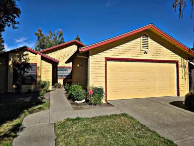 Main picture of 5938 Land View Dr