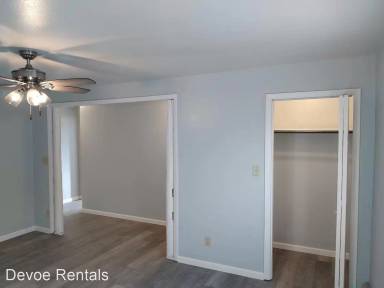 Main picture of 3959 S Howell Ave