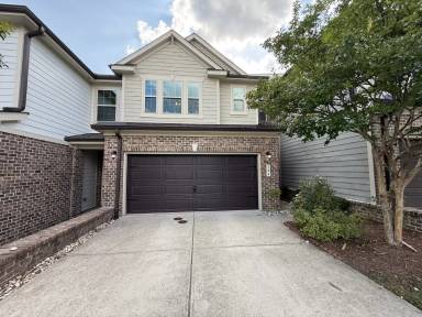 Main picture of 304 Alamosa Pl