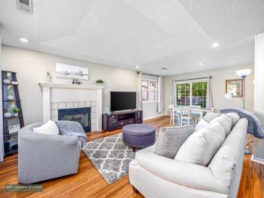 Main picture of 1606 Oakwood Ave