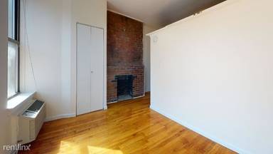 Main picture of 417 W 56th St