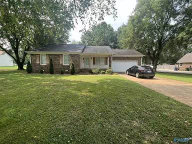 Main picture of 120 Harwell Ln