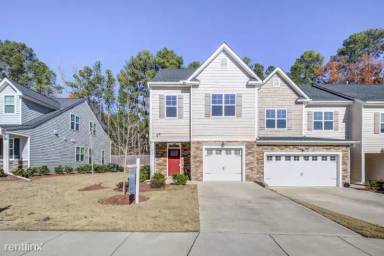 Main picture of 220 Churment Ct