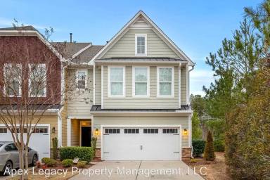 Main picture of 100 Ribbon Walk Ln