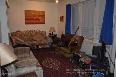Main picture of 1820 Commonwealth Ave