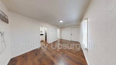 Main picture of 2715 Twin View Blvd