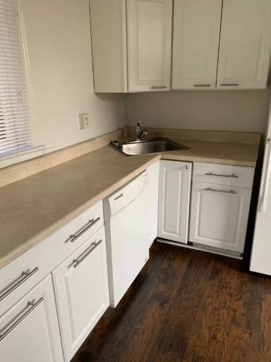 Main picture of 4525 Friendship Ave