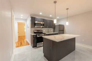 Main picture of 1903 County Ln