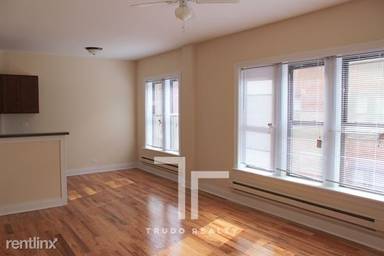 Main picture of 3823 N Fremont St