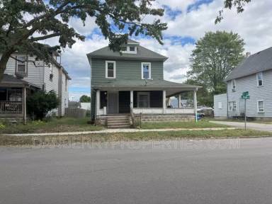 Main picture of 428 S Main St