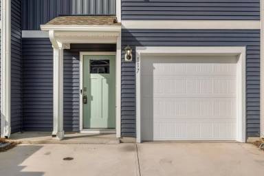 Main picture of 117 S Grassland Rd