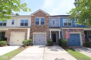 Main picture of 818 Bibury Ct