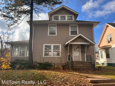 Main picture of 240 Dixwell Ct