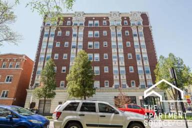 Main picture of 6930,6954,6971,6975 N Greenview Ave Apartments