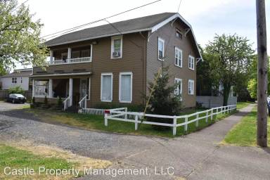Main picture of 234 Thurston St SE