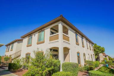 Main picture of Mission Hills Condominiums