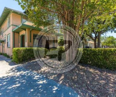 Main picture of 2214 Gorman Ave