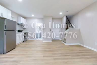 Main picture of 602 Broadway