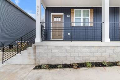 Main picture of 926 Crossland Ave