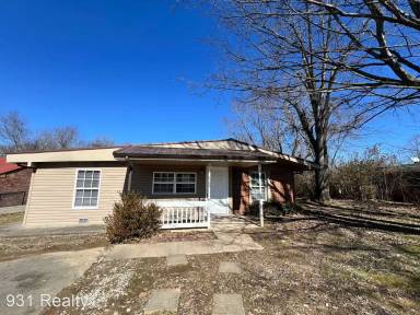 Main picture of 211 Jackson Rd