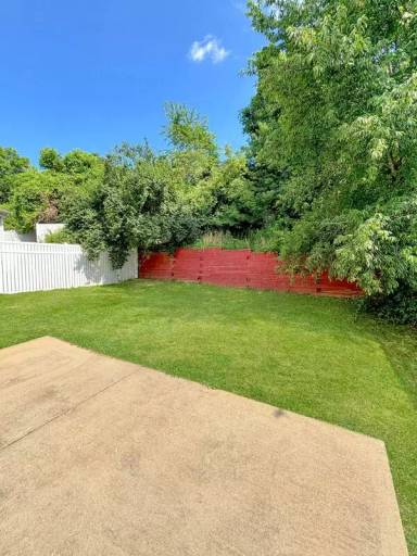 Main picture of 11261 Liberty Landing Dr