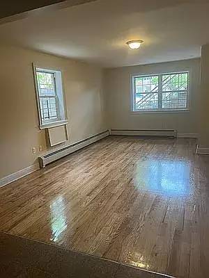 Main picture of 808 Mace Ave