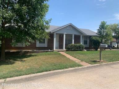 Main picture of 4934 Windemere Dr