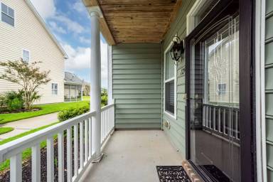 Main picture of 125 Gaslight Blvd
