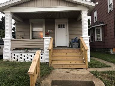 Main picture of 2819 Carl Pl NW