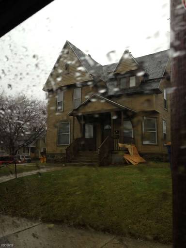 Main picture of 1130 Fulton St E