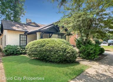 Main picture of 1501 Paul W Bryant Dr
