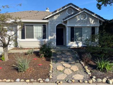 Main picture of 109 Cobble Ridge Dr