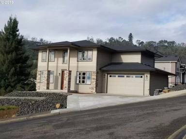 Main picture of 2712 NW Daysha Dr