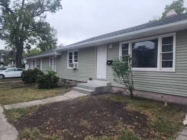 Main picture of 1184 E Merchant St