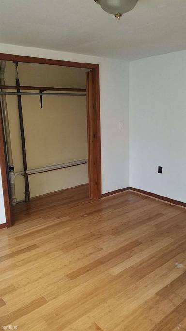 Main picture of 47 Montgomery St