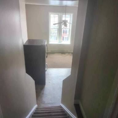 Main picture of 705 E 6th St