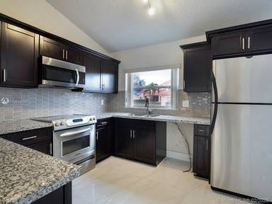 Main picture of 5542 NW 190th Ln