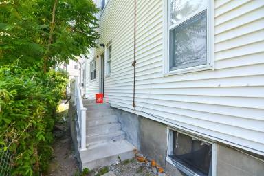 Main picture of 9 Creedway St